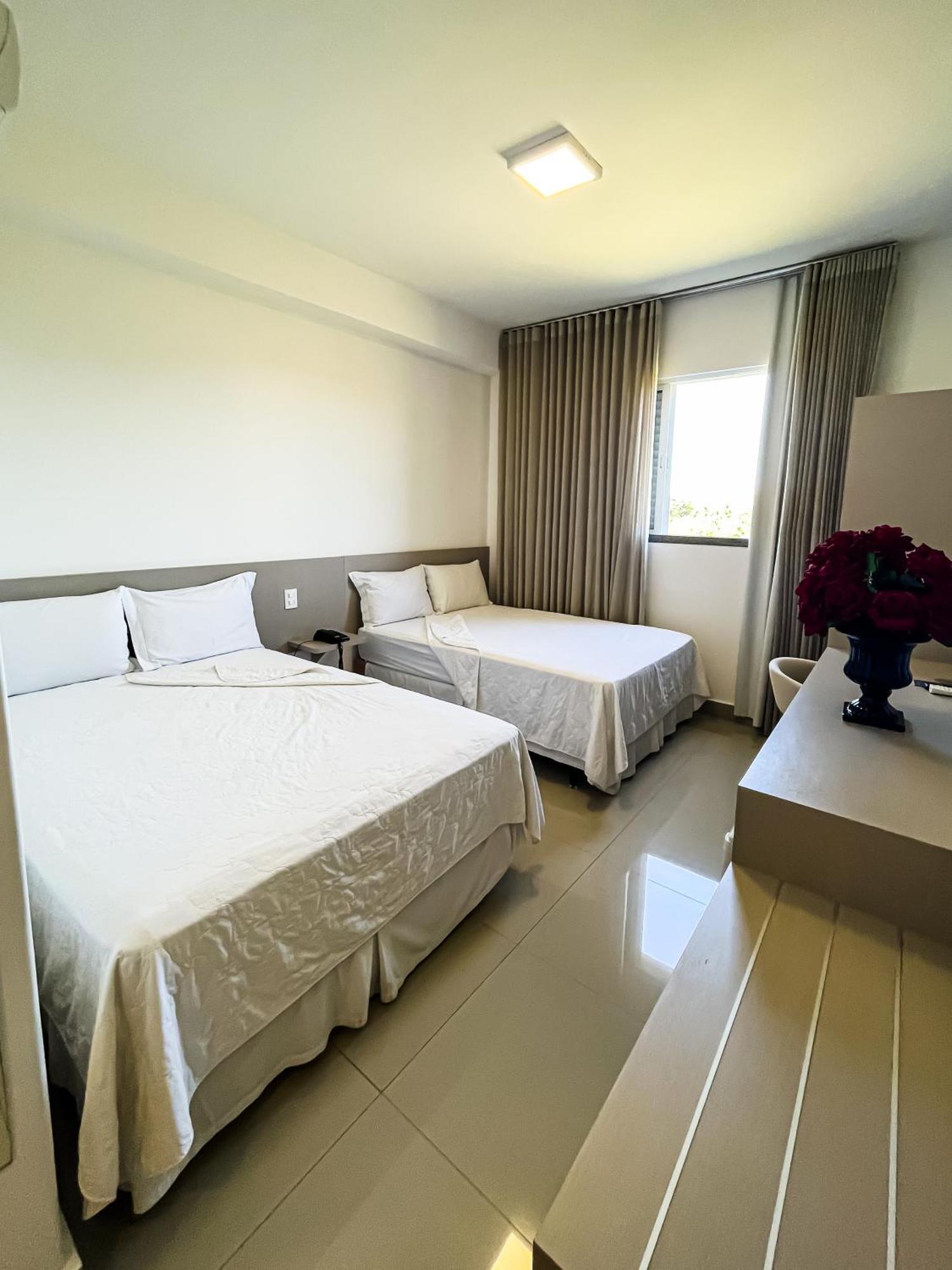 Liguori Hotel 特林达迪 外观 照片